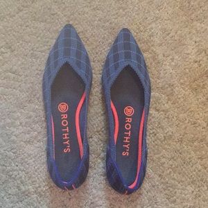 Rothy’s printed point flats